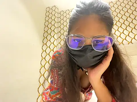 Snapshot of dubyzubygirl chatting on 16, 10, 2025 dubyzubygirl online show from 16, 10, 2025