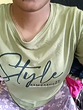 Snapshot of tamil_thaara03 chatting on 7, 10, 2025 tamil thaara03 online show from 7, 10, 2025