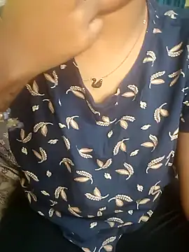 Snapshot of tamil_thaara03 chatting on 17, 10, 2025 tamil thaara03 online show from 17, 10, 2025