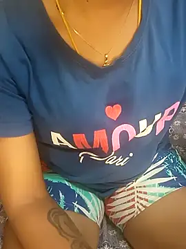 Snapshot of tamil_thaara03 chatting on 24, 10, 2025 tamil thaara03 online show from 24, 10, 2025