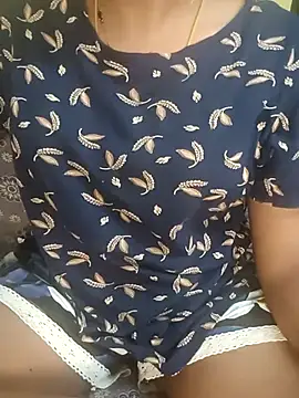 Snapshot of tamil_thaara03 chatting on 31, 10, 2025 tamil thaara03 online show from 31, 10, 2025