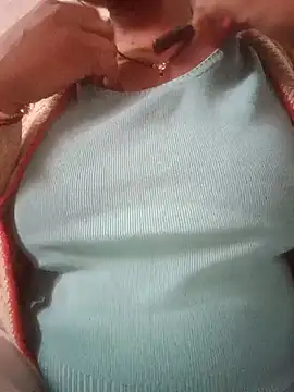 LOVE-VIKA online show from 4, 2, 2026