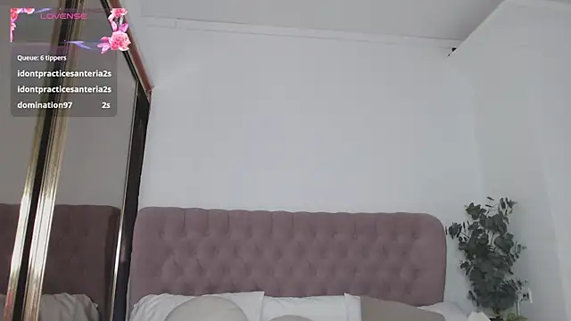 Snapshot of Naughty_kittyy1 chatting on 13, 10, 2025 Naughty kittyy1 online show from 13, 10, 2025