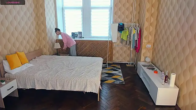 JinnyMcie online show from 1, 11, 2025