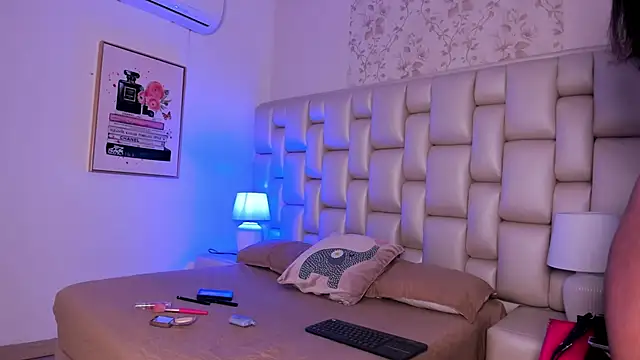 Peyton louise online show from 10, 11, 2025