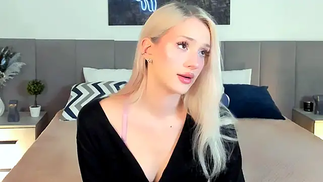 SugarWhisper online show from 5, 11, 2025