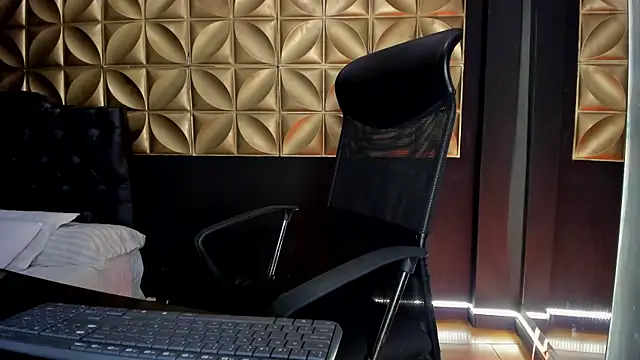 scarlettvelvet  online show from 27, 11, 2025