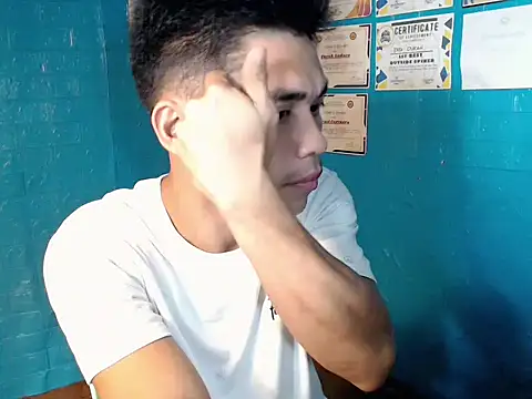 Cute Lucas online show from 4, 11, 2025