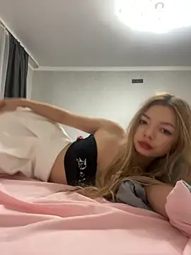  Siennaaa  online show from 20, 11, 2025