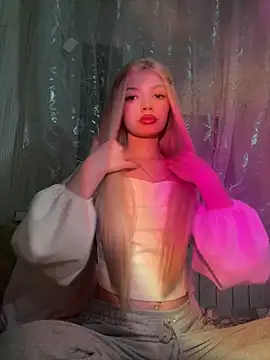  Siennaaa  online show from 27, 2, 2026