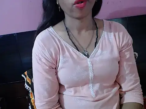 Snapshot of Sunny_Leoni chatting on 6, 10, 2025 Sunny Leoni online show from 6, 10, 2025