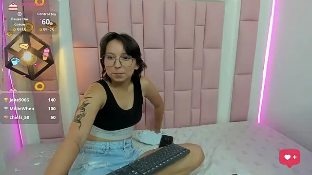 Snapshot of Klaret_Toy chatting on 28, 4, 2026 Klaret Toy online show from 28, 4, 2026