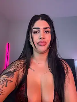 Snapshot of Niinarosee chatting on 25, 6, 2026 Niinarosee online show from 25, 6, 2026