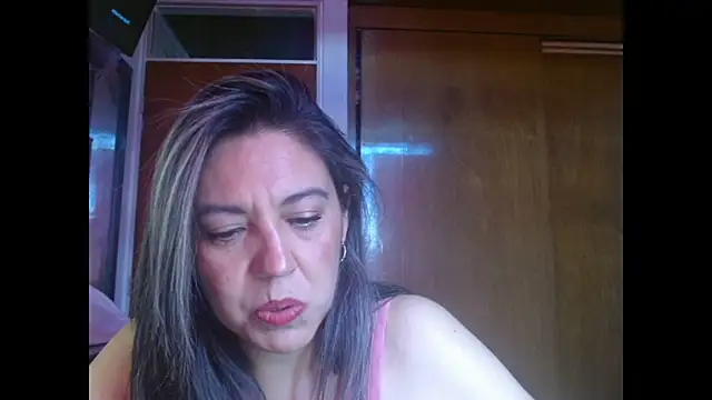 XxAntonellaxxx online show from 18, 11, 2025