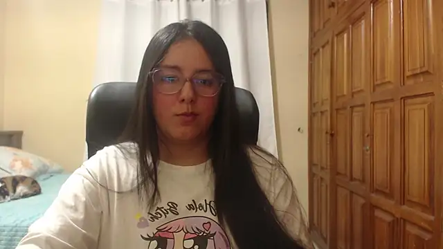 Snapshot of Venus_cat_ chatting on 25, 7, 2026 Venus cat online show from 25, 7, 2026