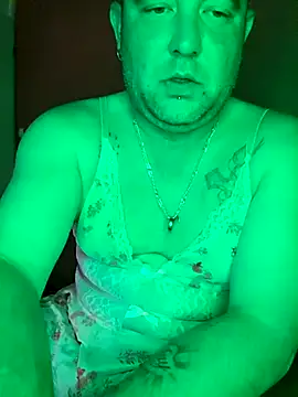 Snapshot of hot-brabo chatting on 17, 10, 2025 hot-brabo online show from 17, 10, 2025