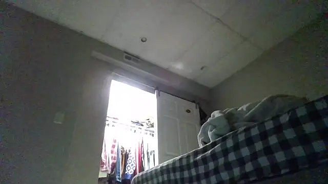 Snapshot of StroknGoon69 chatting on 10, 2, 2026 StroknGoon69 online show from 10, 2, 2026