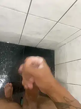 Juninjr12 online show from 8, 3, 2026