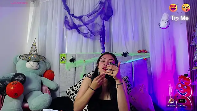 emy brunette online show from 14, 10, 2025