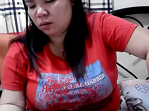 Snapshot of HornyPussie69 chatting on 20, 4, 2026 HornyPussie69 online show from 20, 4, 2026