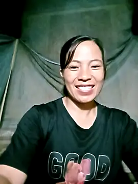 Snapshot of -Lauren- chatting on 2, 10, 2025 -Lauren- online show from 2, 10, 2025