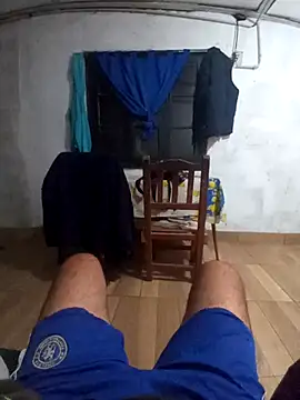 Snapshot of Eltorta214 chatting on 15, 4, 2026 Eltorta214 online show from 15, 4, 2026