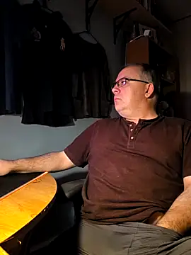 Snapshot of Iceman69696 chatting on 4, 5, 2026 Iceman69696 online show from 4, 5, 2026