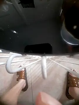 Zun 121 online show from 22, 10, 2025