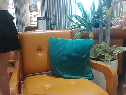 Zun 121 online show from 12, 11, 2025