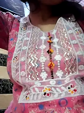 Snapshot of Itz_cat01 chatting on 15, 11, 2025 Itz cat01 online show from 15, 11, 2025