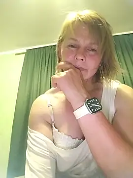 Snapshot of Masha412111 chatting on 10, 6, 2026 Masha412111 online show from 10, 6, 2026
