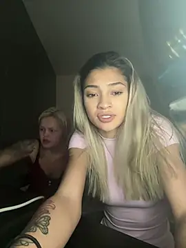 Honeyyyxo online show from 13, 1, 2026