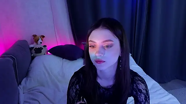 Snapshot of midnightMaya chatting on 27, 10, 2025 midnightMaya online show from 27, 10, 2025