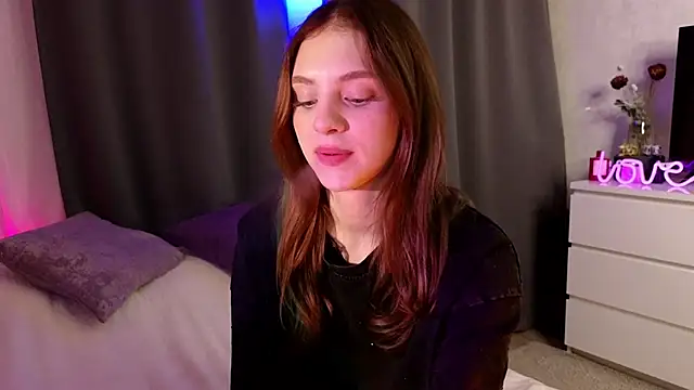 Snapshot of midnightMaya chatting on 6, 11, 2025 midnightMaya online show from 6, 11, 2025