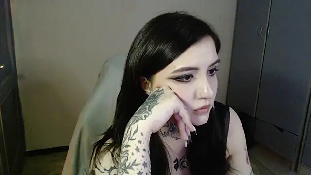 Snapshot of Rin_andersonn chatting on 29, 10, 2025 Rin andersonn online show from 29, 10, 2025