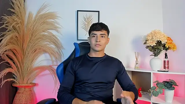 Thiago Connor21 online show from 25, 4, 2026