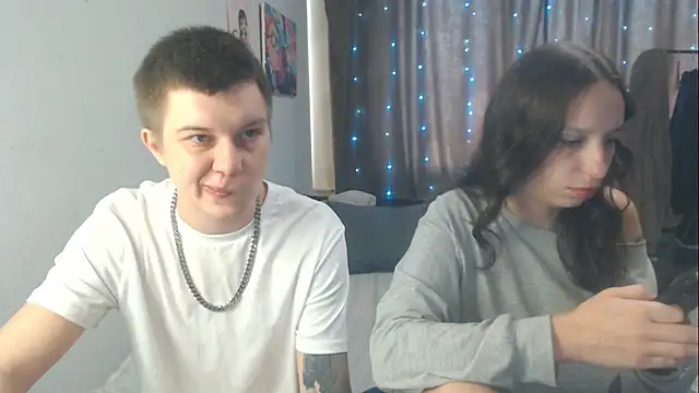 Snapshot of Mark_and_Wendy chatting on 14, 6, 2026 Mark and Wendy online show from 14, 6, 2026