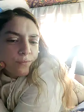 Almitaa02 online show from 21, 11, 2025