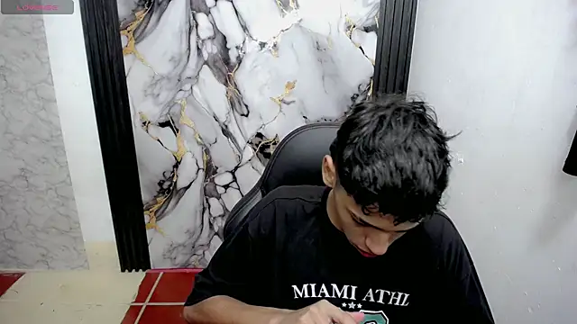 Im david02 online show from 5, 12, 2025