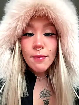 RollDolls online show from 20, 12, 2025