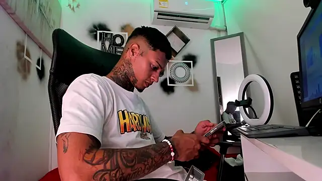 The boy dreams1 online show from 20, 10, 2025