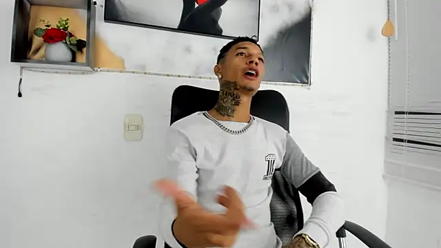 The boy dreams1 online show from 2, 12, 2025