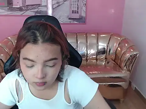 Snapshot of mia_foster_t chatting on 21, 10, 2025 mia foster t online show from 21, 10, 2025