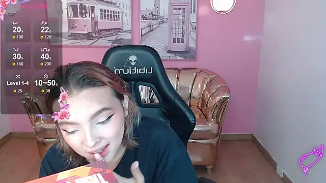 Snapshot of mia_foster_t chatting on 13, 11, 2025 mia foster t online show from 13, 11, 2025