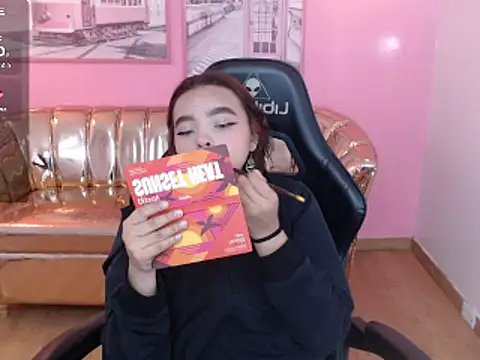 Snapshot of mia_foster_t chatting on 24, 11, 2025 mia foster t online show from 24, 11, 2025