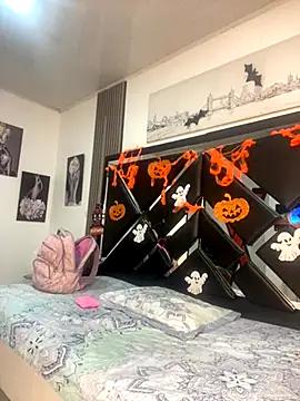 Charlotte ebony  online show from 22, 10, 2025