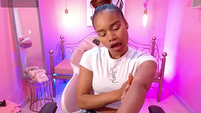 ingrid03 taffur online show from 5, 4, 2026