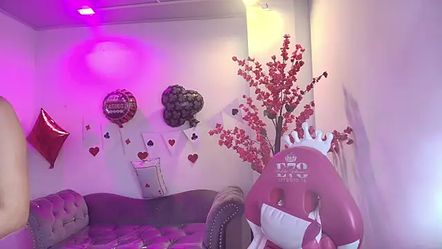 Summer miller online show from 12, 2, 2026