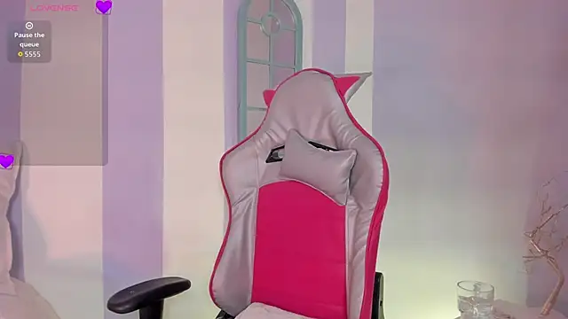 clover tter  online show from 27, 11, 2025