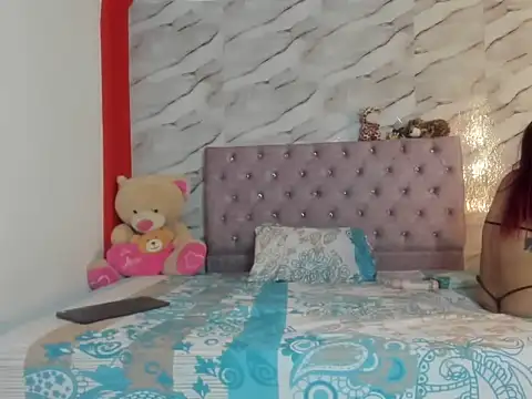 Stefany Andruw online show from 17, 10, 2025